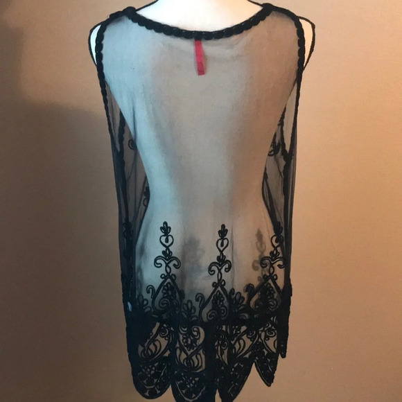 ⭐️Beautiful black top⭐️ - Picture 6 of 6